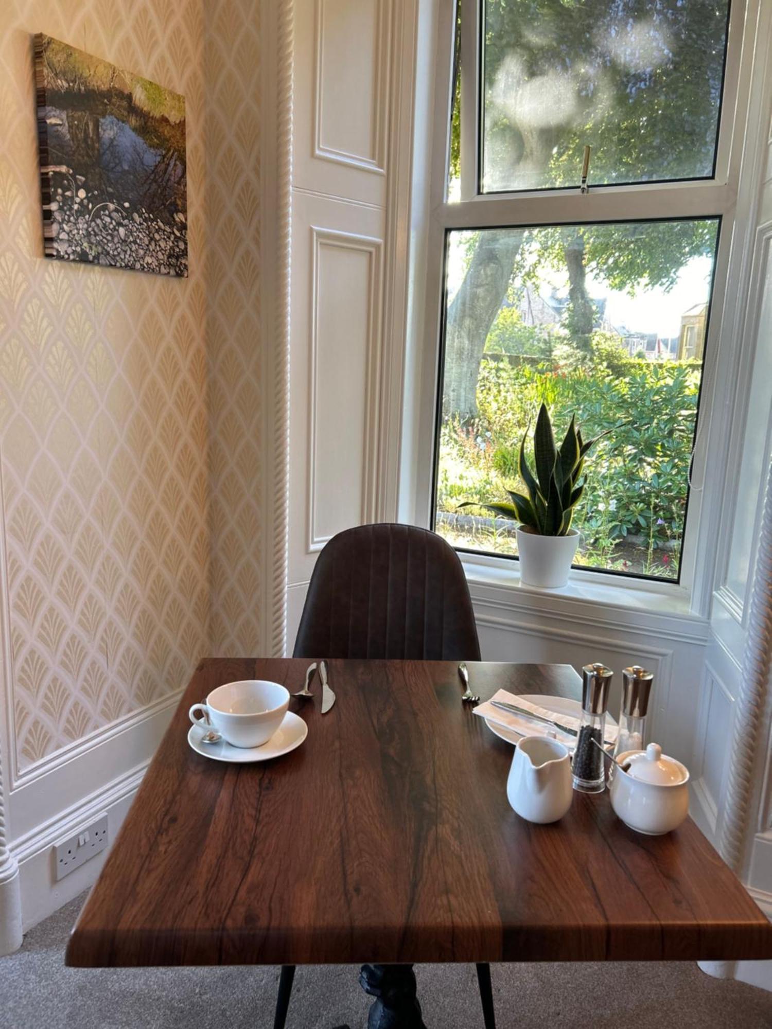Glen Lyon Lodge Bed And Breakfast แนร์น ภายนอก รูปภาพ